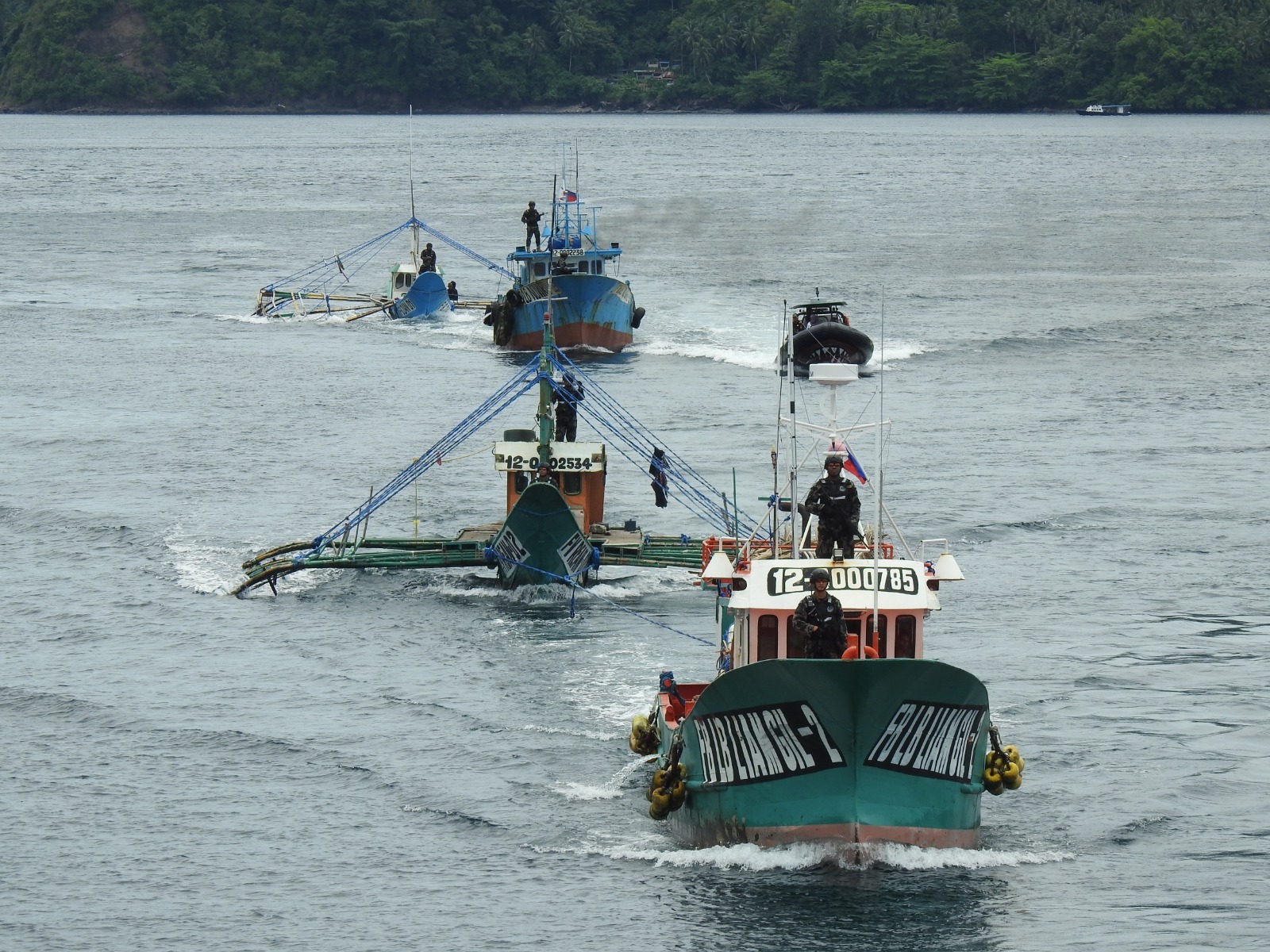 KKP Tangkap Enam Kapal Ilegal Fishing di Laut Natuna dan Sulawesi ...
