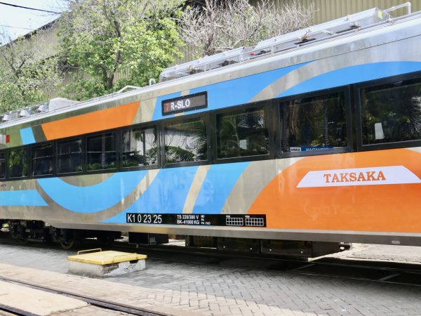 KERETA TAKSAKA