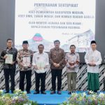 Penyerahan Sertipikat