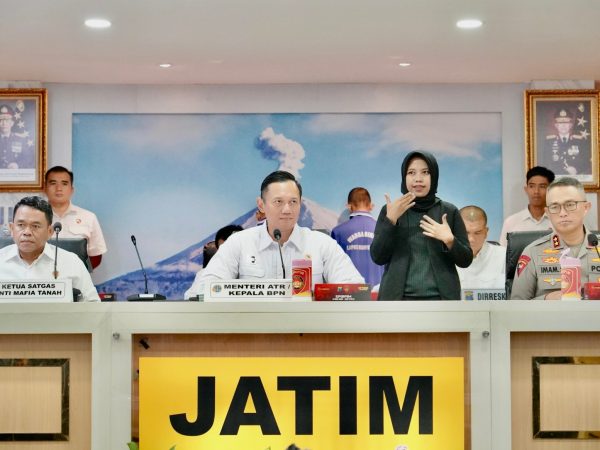 MENTERI AHY