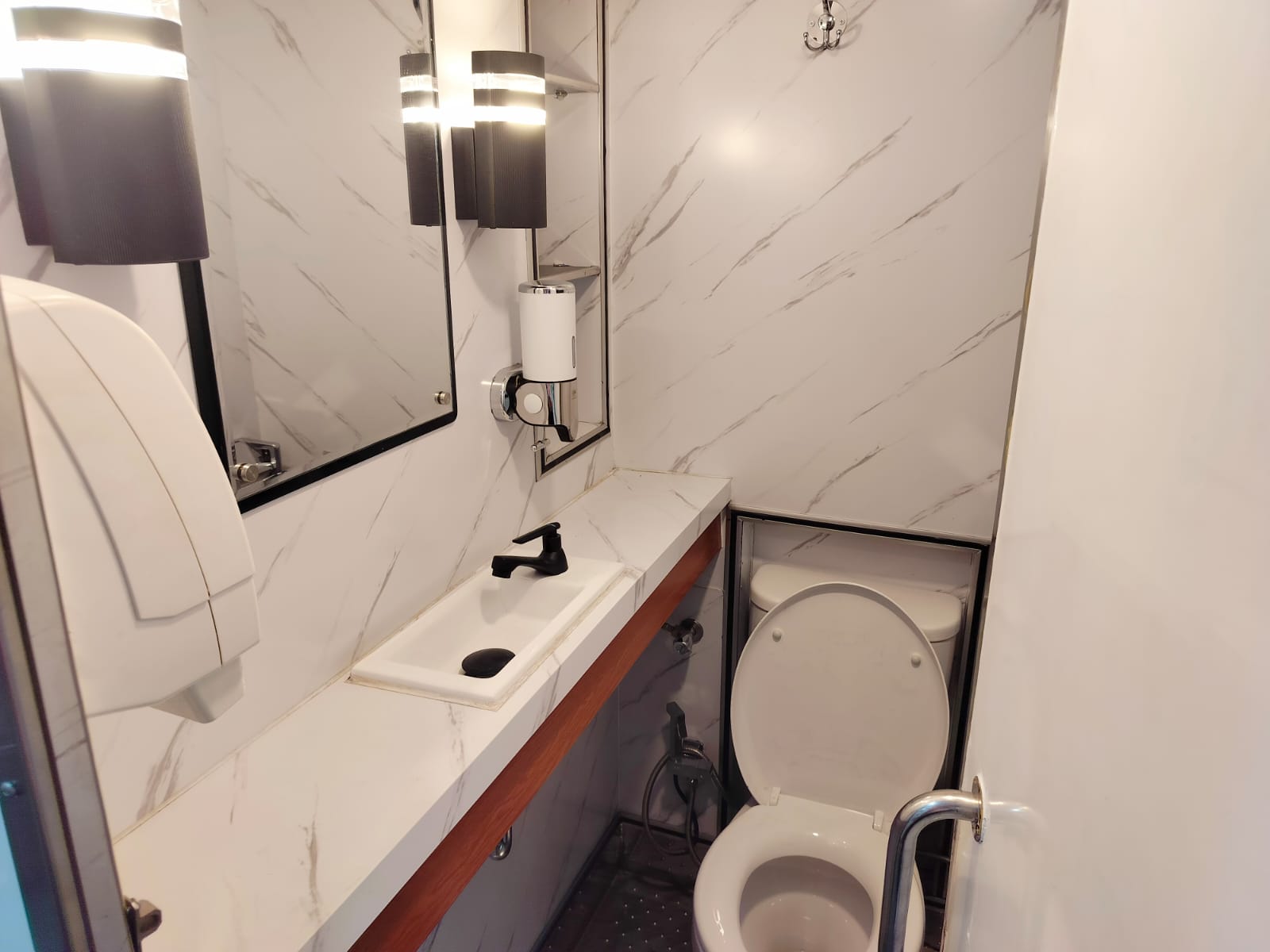 Toilet KA