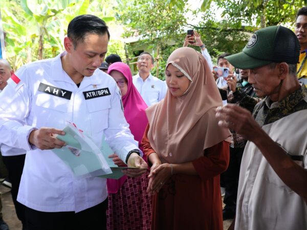 Menteri AHY