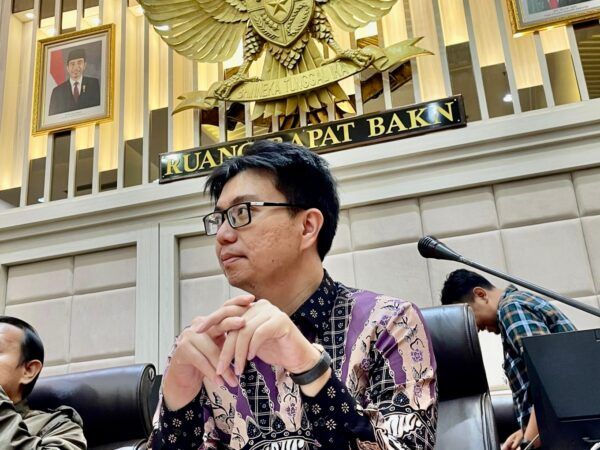 Guru Besar Untar