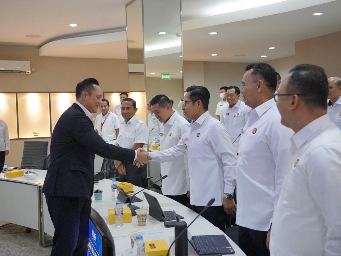 Menteri AHY