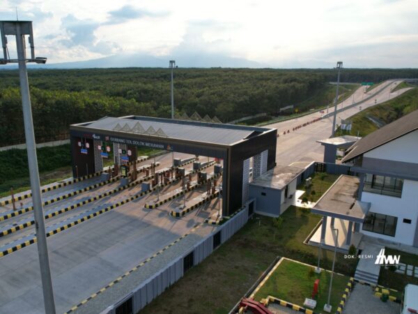 Tol Tebing Tinggi