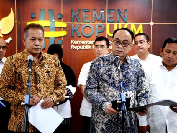 MENKOp Budi Arie