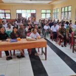 PETANI Kelapa Sawit Rakyat./