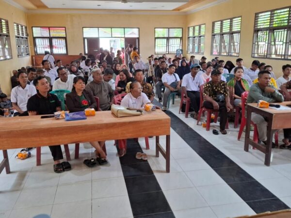 PETANI Kelapa Sawit Rakyat./