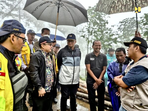 MENTERI PU