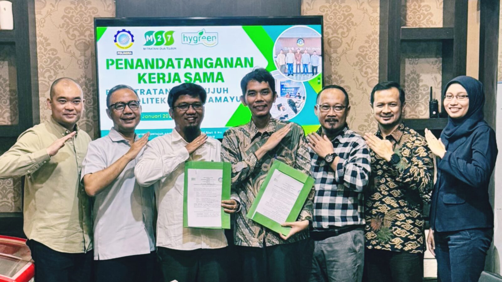 Pada tanggal 10 Januari 2025, PT Mitratani Dua Tujuh melakukan penandatanganan kerjasama dengan Politeknik Negeri Indramayu (Polindra), yang dilaksanakan di kantor perwakilan PT Mitratani Dua Tujuh di Kelapa Gading, Jakarta, pada pukul 11.00 WIB.