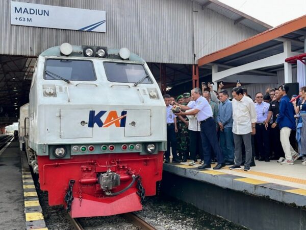 Kereta Baru