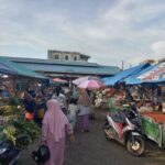 Pinjaman makin naik. Pasar sepi pada awal ramadan