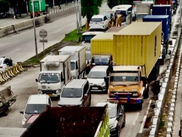 Kemancetan seputaran Tanjung Priok./