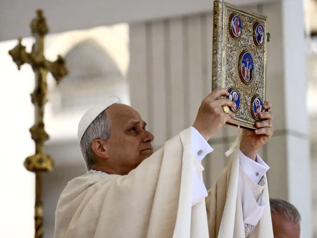 Pelantikan Paus Leo XIV di Vatikan.