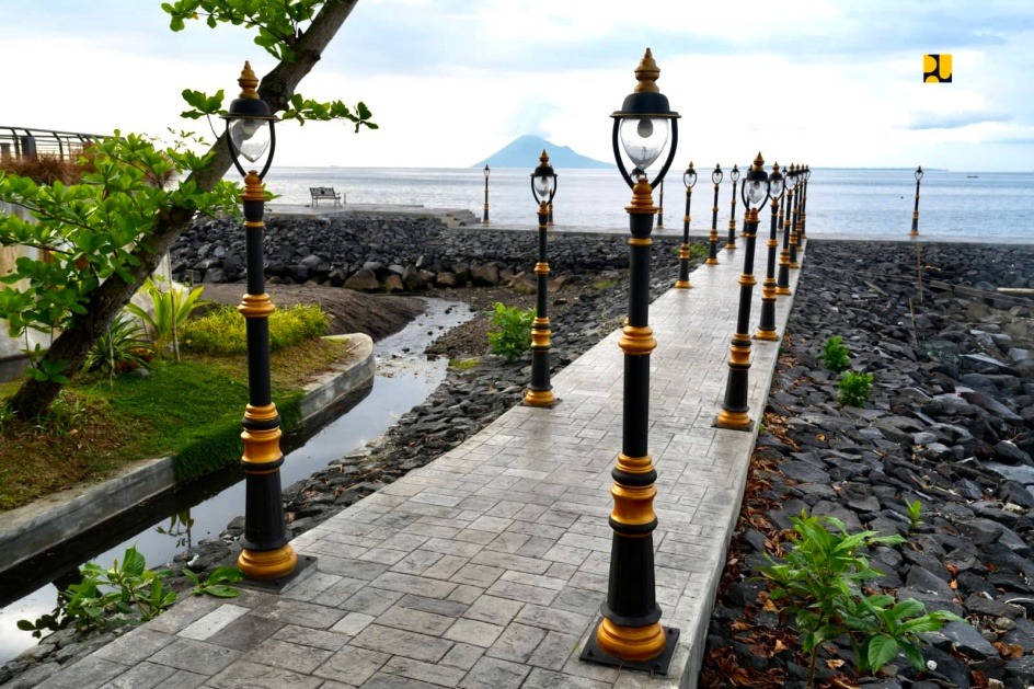 Pantai Palalayang
