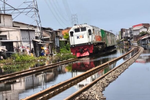 Genangan Stasiun Kereta