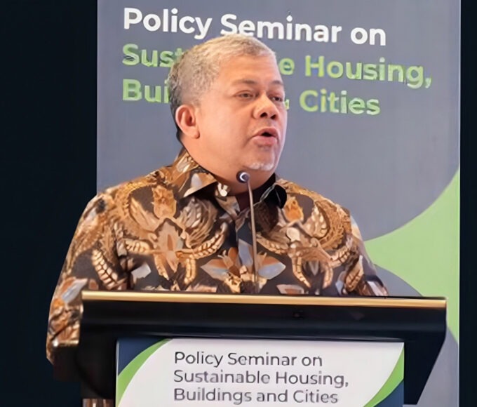 wamen pkp fahri hamzah kementerian pkp program 3 juta rumah.