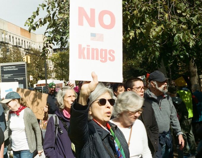 Demonstrasi di AS Menentang Pemerintahan Trump yang condong ke Israel (dok: Unsplash.com/Andrew Bradley)