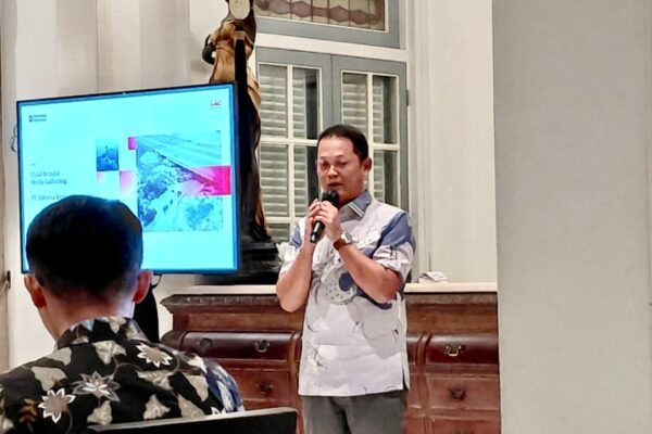 Hutama Karya Hamdani