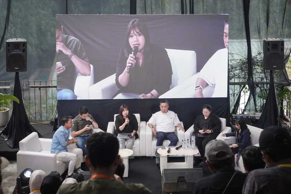 Diskusi “Transisi Energi Berkeadilan: Peluang, Tantangan, dan Strategi Implementasi Multi Pihak” di Bandung, Sabtu (25/4/2026).