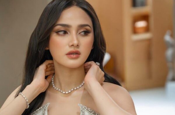 Syifa Hadju