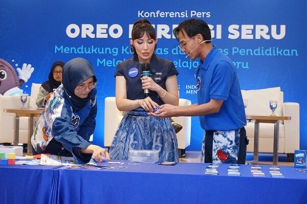 ”OREO Berbagi Seru” bermitra dengan Indonesia Mengajar