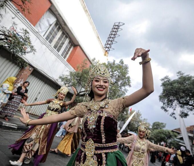 Peserta Kirab
