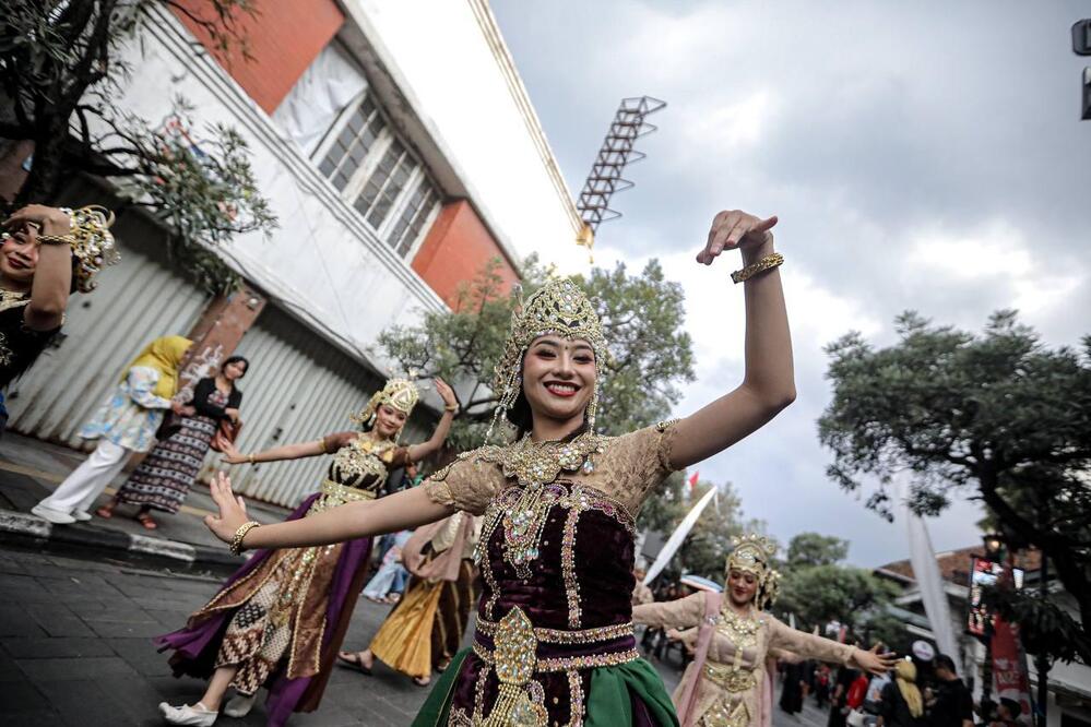Peserta Kirab