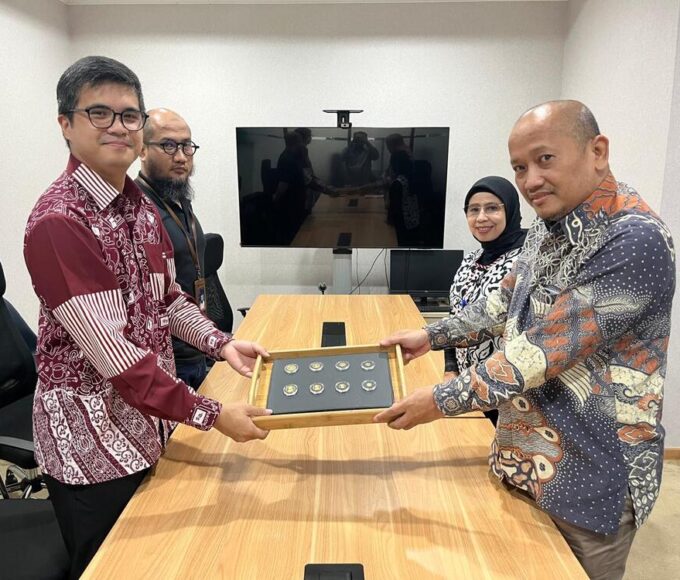 Caption foto: Perjanjian Kerja Sama antara PT SBI dengan Peruri di Ruang PRBPC, Kantor PERURI Jakarta