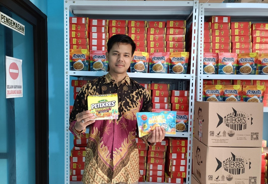 Usaha kecil ikan pepetek