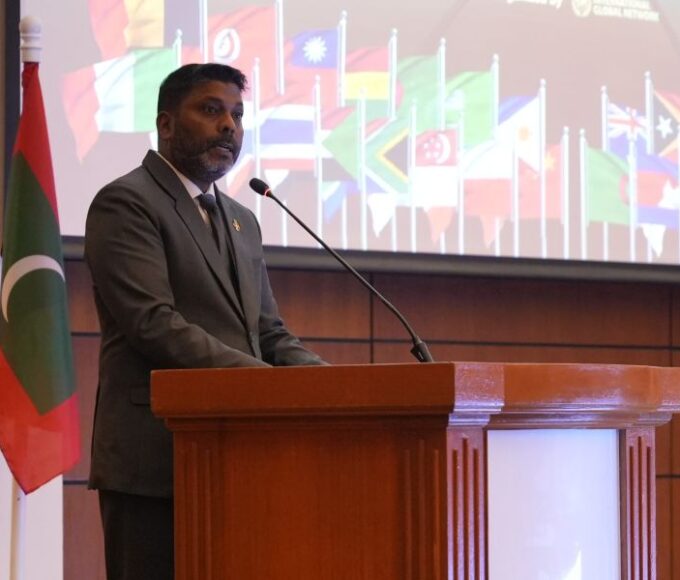 Menteri Abdulla Rafiu (Menteri Pemberdayaan Pemuda dan Olahraga Maldives)