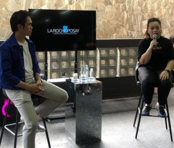 Natasha Pardede, Direktur Utama Bunkr sedang memberikan penjelasan