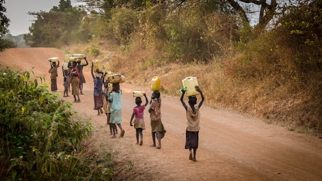 Anak-anak di Uganda (dok: Unsplash/Jeff Ackley)