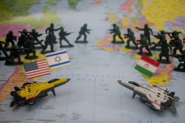 Perang AS-Israel vs Iran (Ilustrasi:Unsplash/Siafee Art)