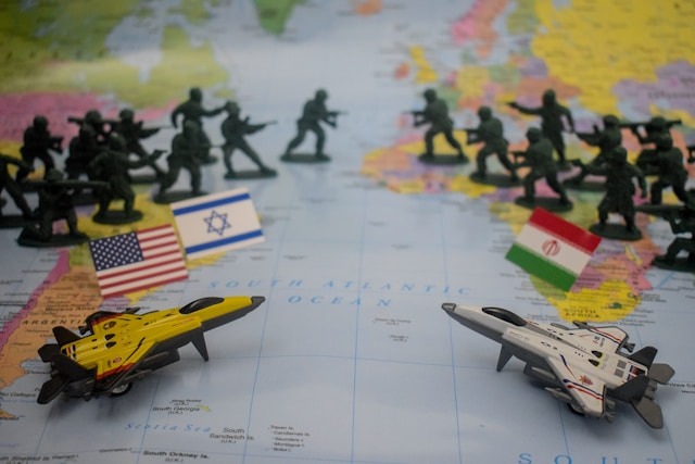 Perang AS-Israel vs Iran (Ilustrasi:Unsplash/Siafee Art)