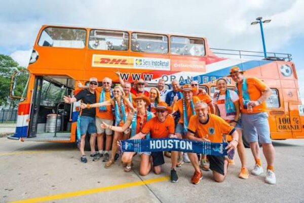 Oranje Bus, bus ikonik suporter Belanda (dok: Instagram)