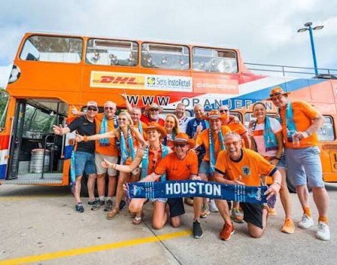 Oranje Bus, bus ikonik suporter Belanda (dok: Instagram)