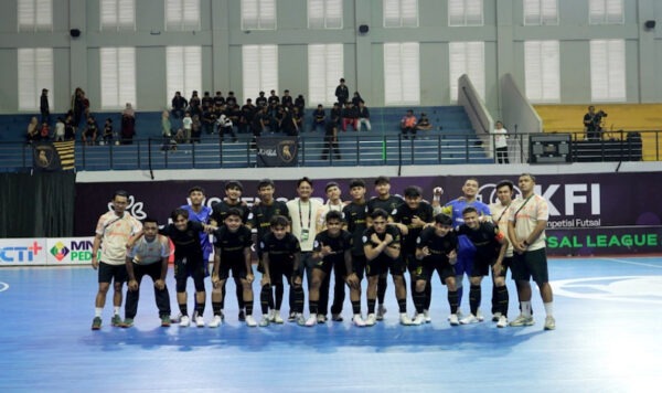 Tim Proton FC (Dok:Ist)