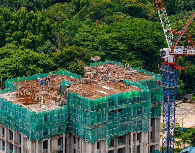 Sebuah proyek konstruksi di Kuala Lumpur . Malaysia (dok:Unsplash/Sam)