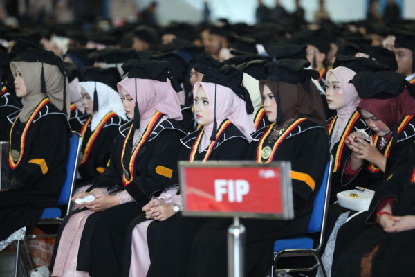 Wisuda UPI