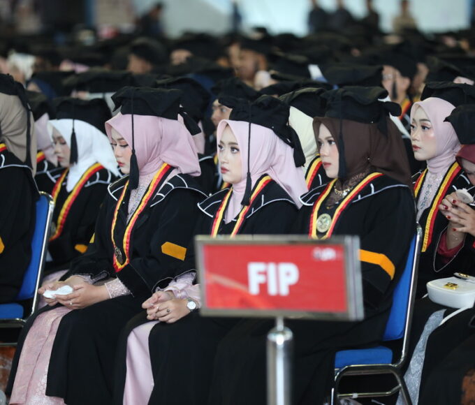 Wisuda UPI