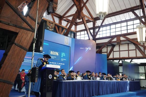 Guru Besar ITB