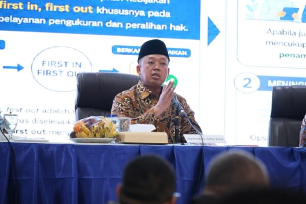 Menteri Nusron