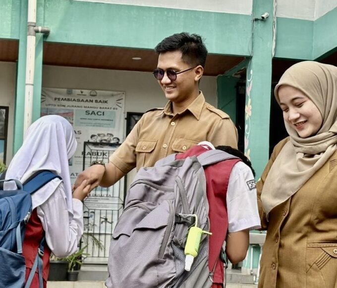Guru Sekolah