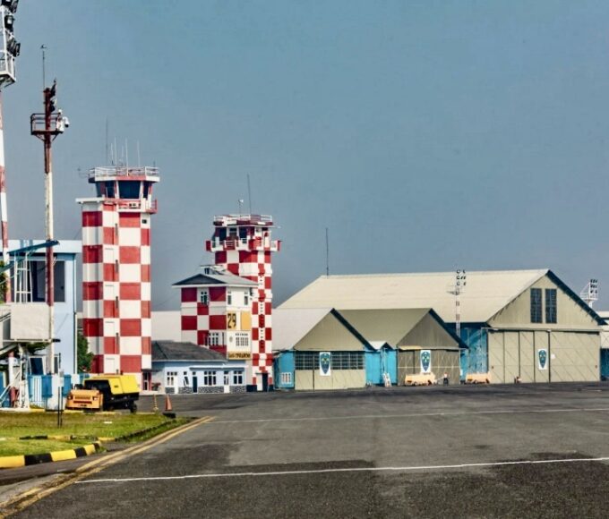 Bandara Husein