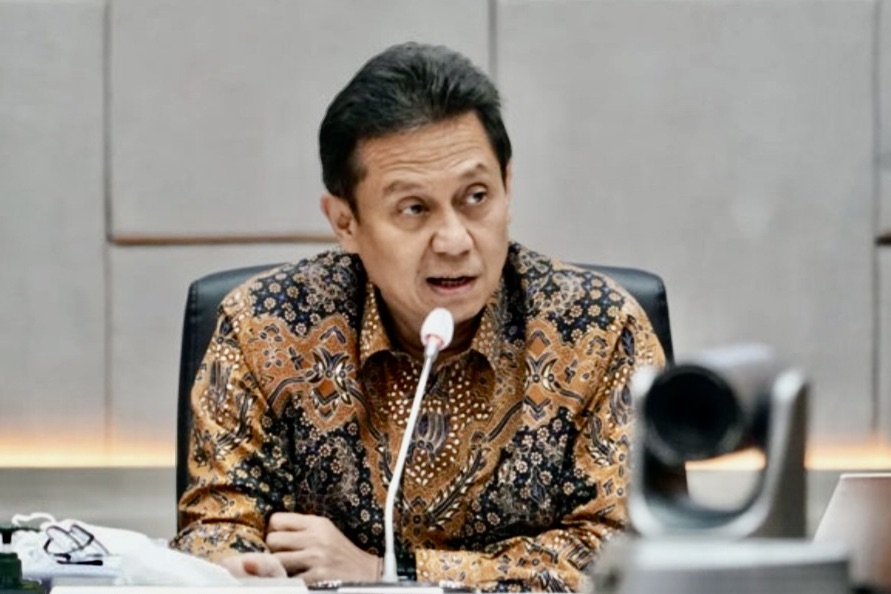 Menkes Budi