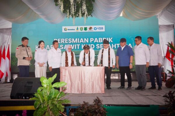 Menteri Koperasi