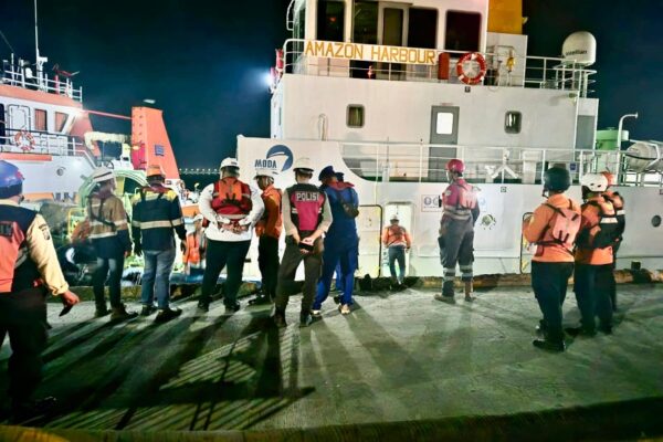 KAPAL Tenggelam