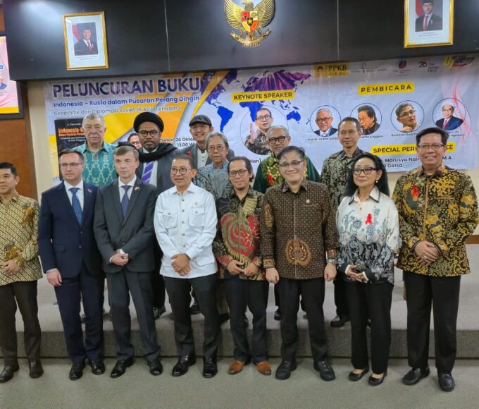 Peluncuran buku "Indonesia–Rusia dalam Pusaran Perang Dingin: Geopolitik dan Diplomasi Soviet di Asia Tenggara." karya Dr. A Fahrurodji, di FIB UI, Depok.